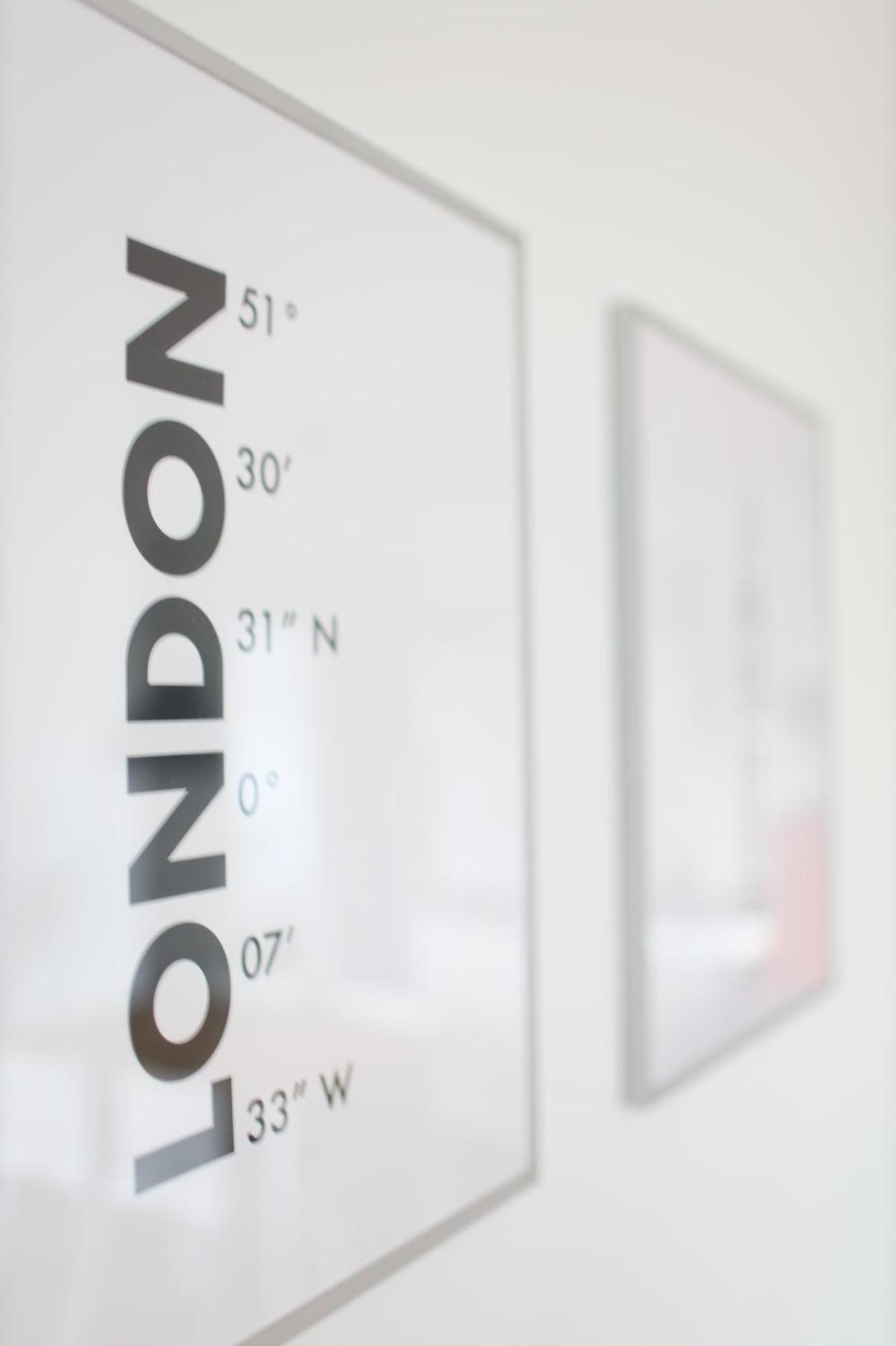 Apartment "London" In Erftstadt - 3 Zimmer & 63Qm - Nahe Koeln, Messe, Phantasialand & Bonn - Familienurlaub Oder Business Trip Ngoại thất bức ảnh
